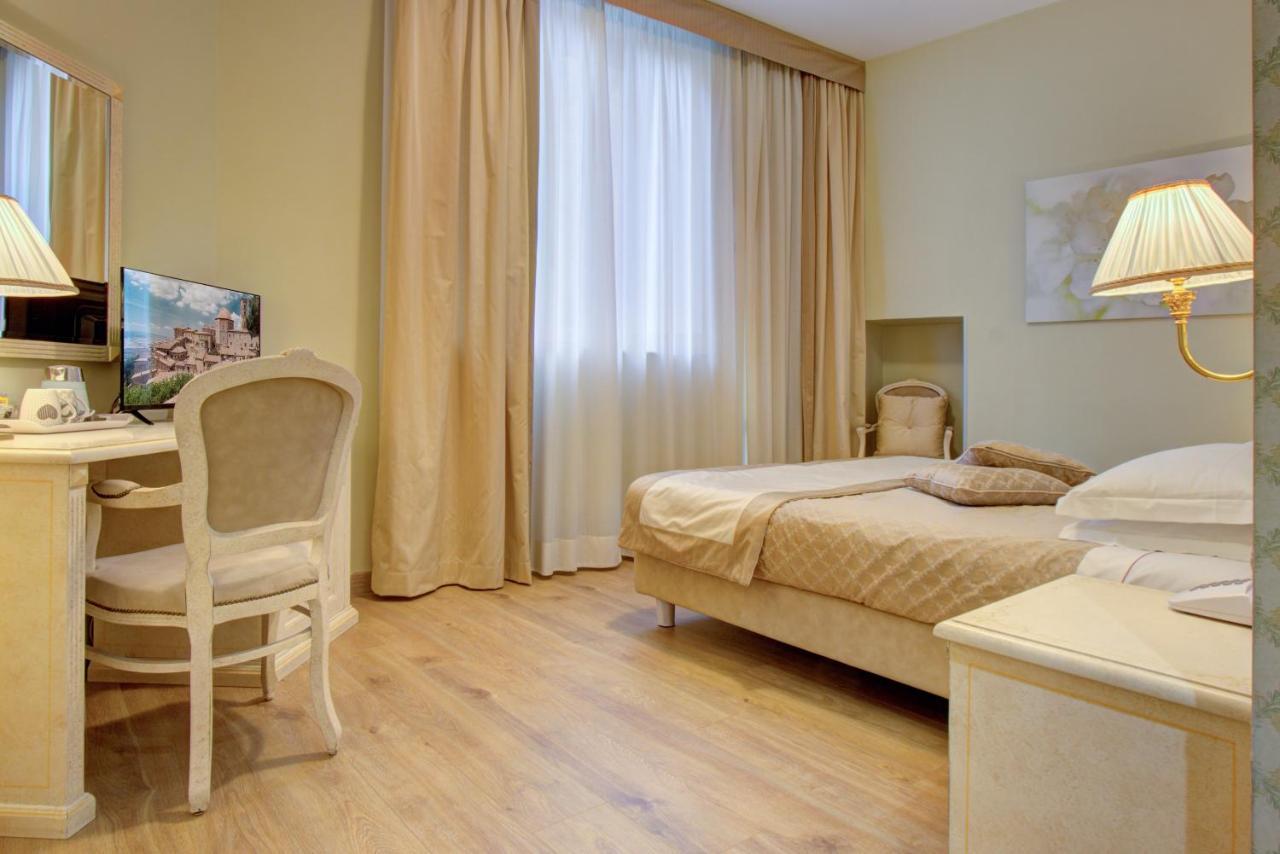 Hotel La Locanda Volterra Luaran gambar